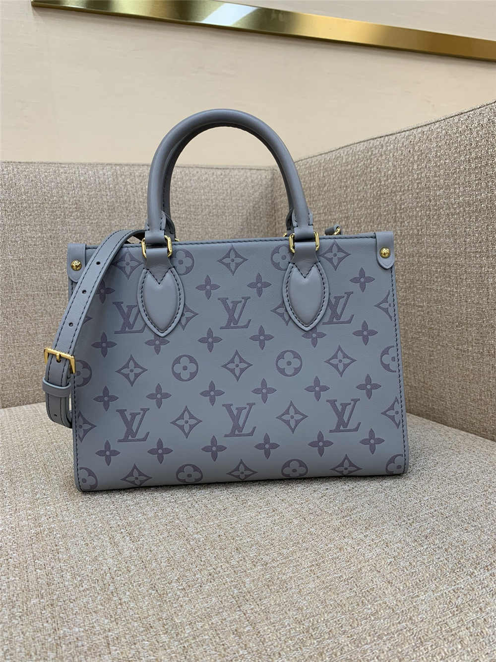 Louis Vuitton onthego M12465  size：25x19x11.5cm 2024 New 2025 new 